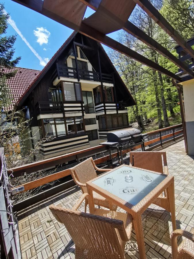 Apartament Kalinderu K2 Buşteni Exteriér fotografie